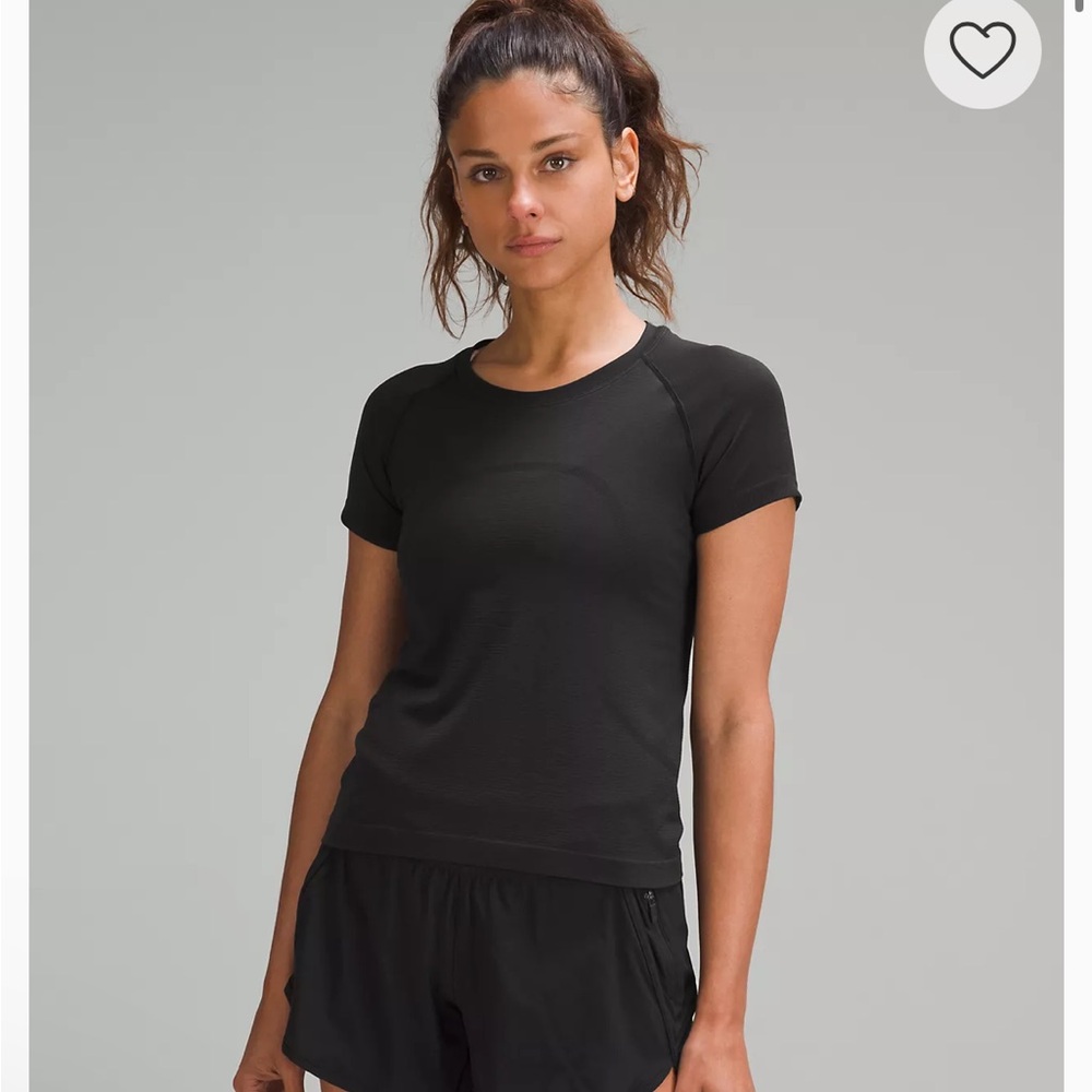 Lululemon black active top